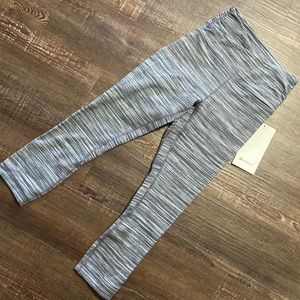 NWT lululemon align leggings. Cross cross waist size 4